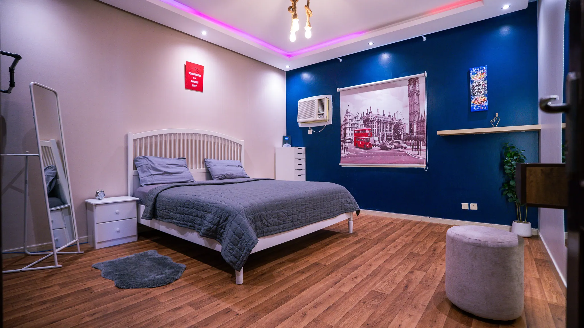 Safe House - 1 Bedroom — 8